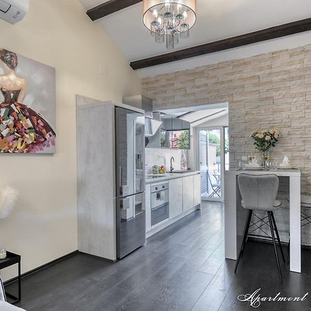 Penthouse Leonarda With Private Parking Apartment Пула Екстериор снимка