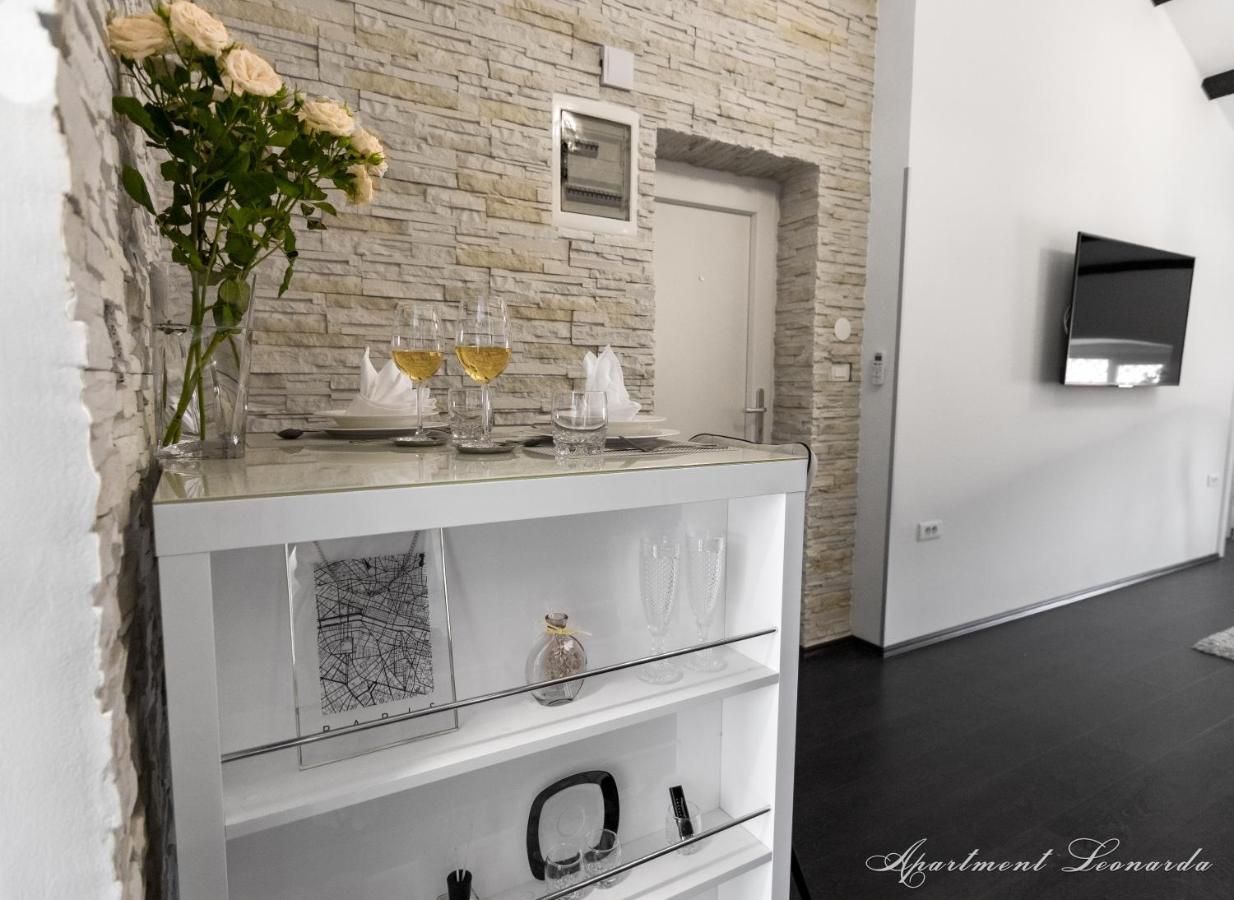 Penthouse Leonarda With Private Parking Apartment Пула Екстериор снимка