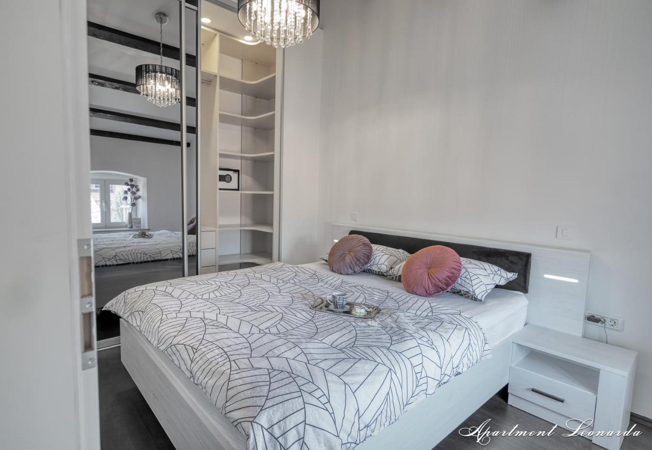 Penthouse Leonarda With Private Parking Apartment Пула Екстериор снимка